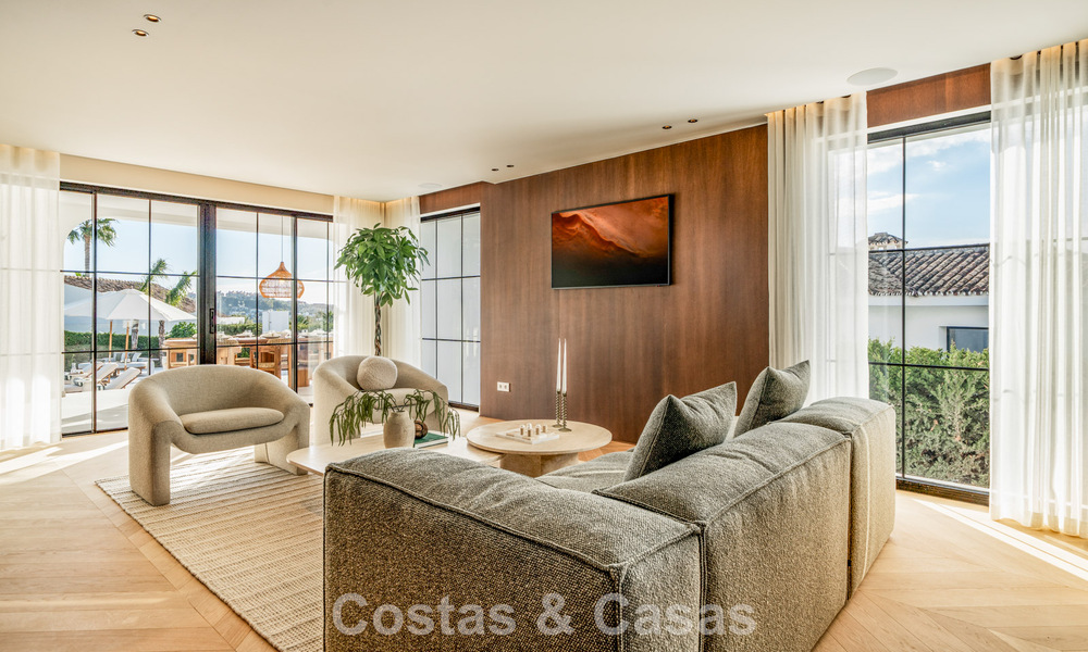 Villa moderno-mediterránea con vistas al mar en venta en una zona preferente de Nueva Andalucía, Marbella 789655