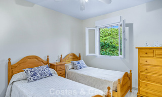 Amplia casa adosada en venta en una encantadora urbanización cerrada en la Milla de Oro de Marbella 789969 