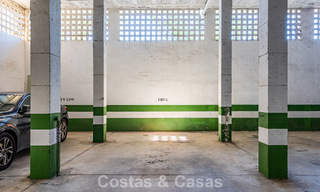 Amplia casa adosada, renovada de forma moderna, en venta en el corazón del valle del golf de Nueva Andalucía, Marbella 789975 