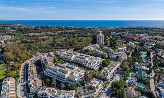 Amplia casa adosada, renovada de forma moderna, en venta en el corazón del valle del golf de Nueva Andalucía, Marbella 790007 