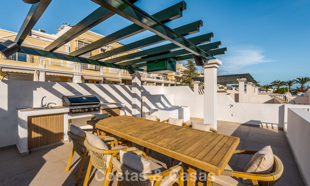 Viviendas de lujo en venta a un paso de todos los servicios en el Valle del Golf de Nueva Andalucía, Marbella 808493