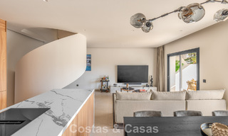 Viviendas de lujo en venta a un paso de todos los servicios en el Valle del Golf de Nueva Andalucía, Marbella 808496 