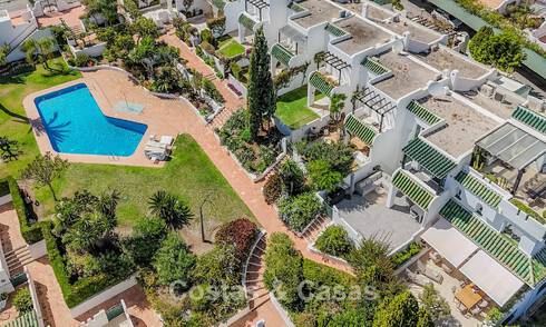 Amplia casa adosada en venta en la popular comunidad de Aloha Golf en Nueva Andalucía, Marbella 790162