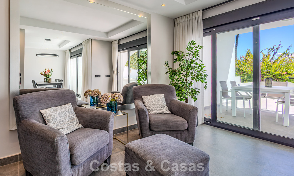 Amplia casa adosada en venta en la popular comunidad de Aloha Golf en Nueva Andalucía, Marbella 790164