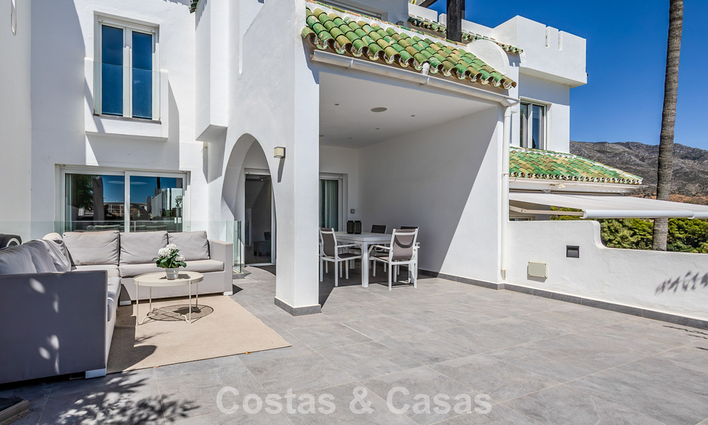 Amplia casa adosada en venta en la popular comunidad de Aloha Golf en Nueva Andalucía, Marbella 790171