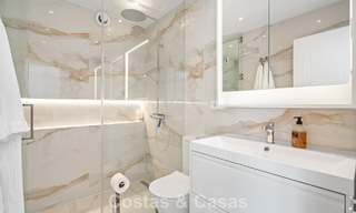 Encantadora adosada con interior contemporáneo en venta, a poca distancia de la playa y del centro de San Pedro, Marbella 790065 