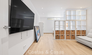 Encantadora adosada con interior contemporáneo en venta, a poca distancia de la playa y del centro de San Pedro, Marbella 790070 