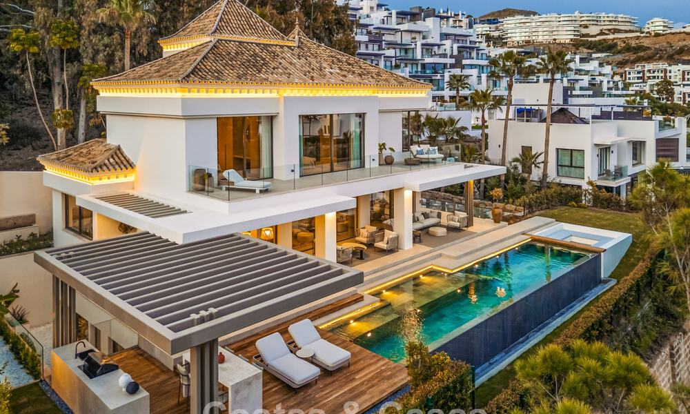 Impresionante villa de lujo con vistas al golf y al mar en venta en La Quinta, Benahavís - Marbella 790176