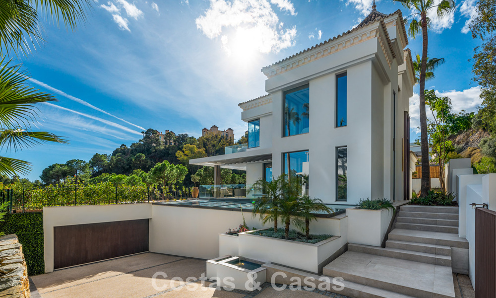 Impresionante villa de lujo con vistas al golf y al mar en venta en La Quinta, Benahavís - Marbella 790177