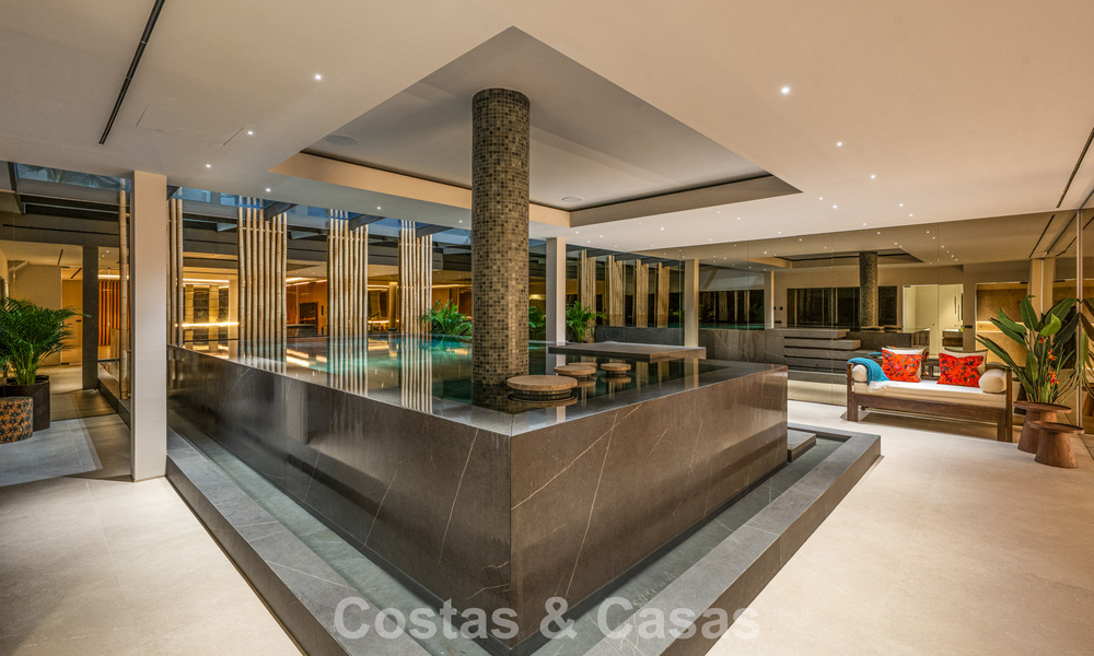 Impresionante villa de lujo con vistas al golf y al mar en venta en La Quinta, Benahavís - Marbella 790182