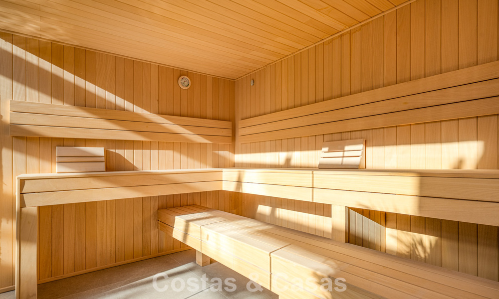 Impresionante villa de lujo con vistas al golf y al mar en venta en La Quinta, Benahavís - Marbella 790188