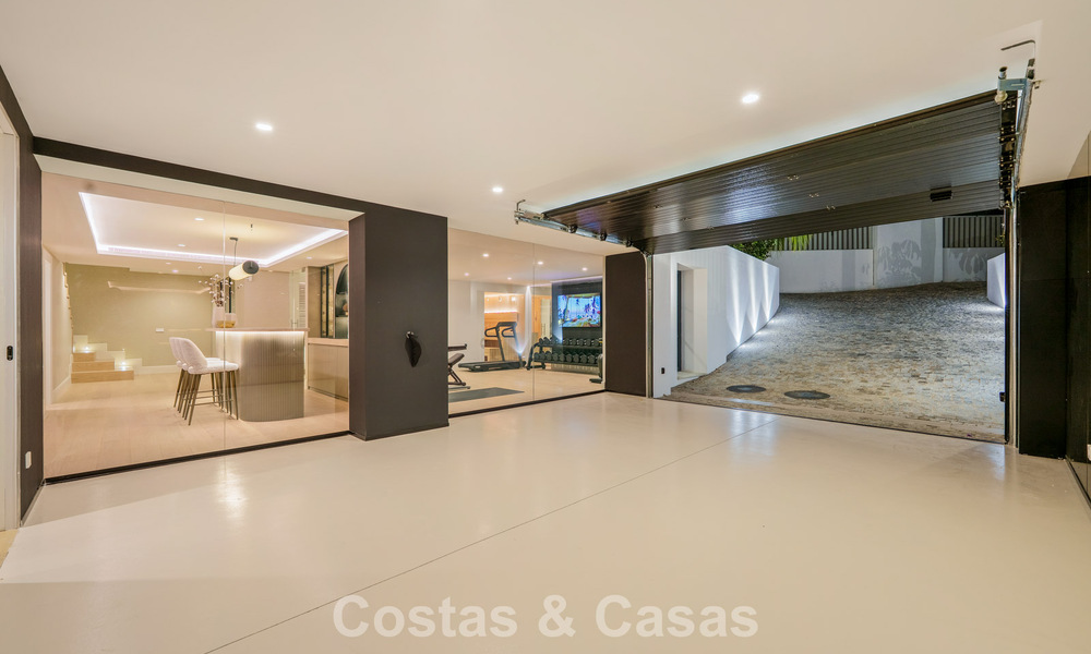 Villa de lujo renovada de primera clase en venta, situada en una comunidad preferida en La Quinta, Marbella - Benahavís 790214