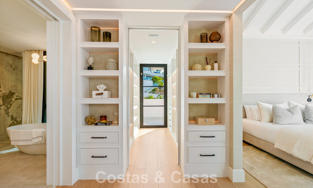 Villa de lujo renovada de primera clase en venta, situada en una comunidad preferida en La Quinta, Marbella - Benahavís 790232