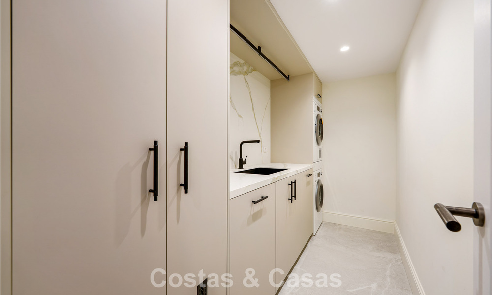 Villa de lujo renovada de primera clase en venta, situada en una comunidad preferida en La Quinta, Marbella - Benahavís 790256