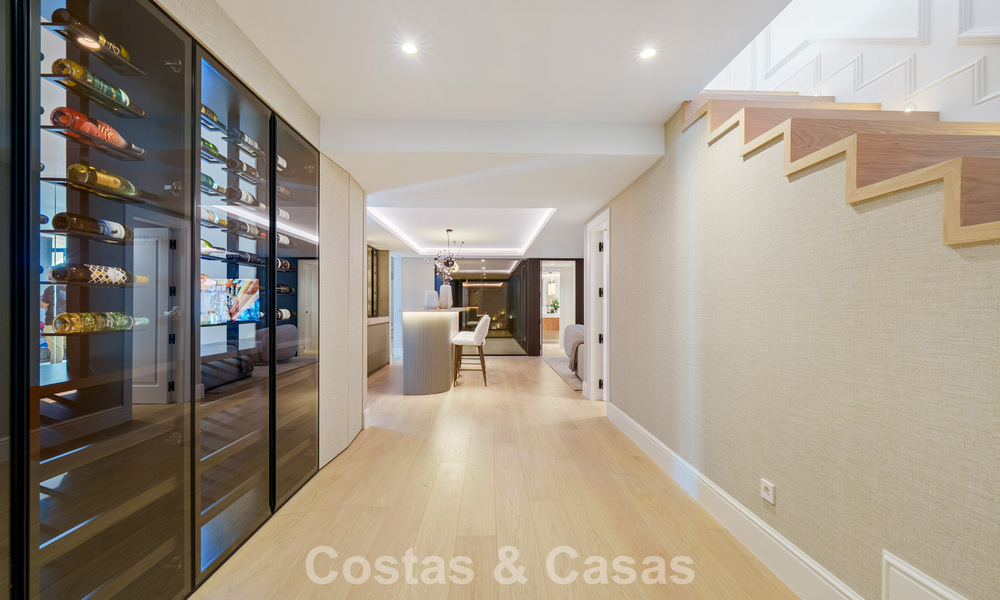 Villa de lujo renovada de primera clase en venta, situada en una comunidad preferida en La Quinta, Marbella - Benahavís 790258