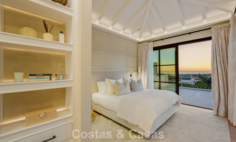 Villa de lujo renovada de primera clase en venta, situada en una comunidad preferida en La Quinta, Marbella - Benahavís 790268