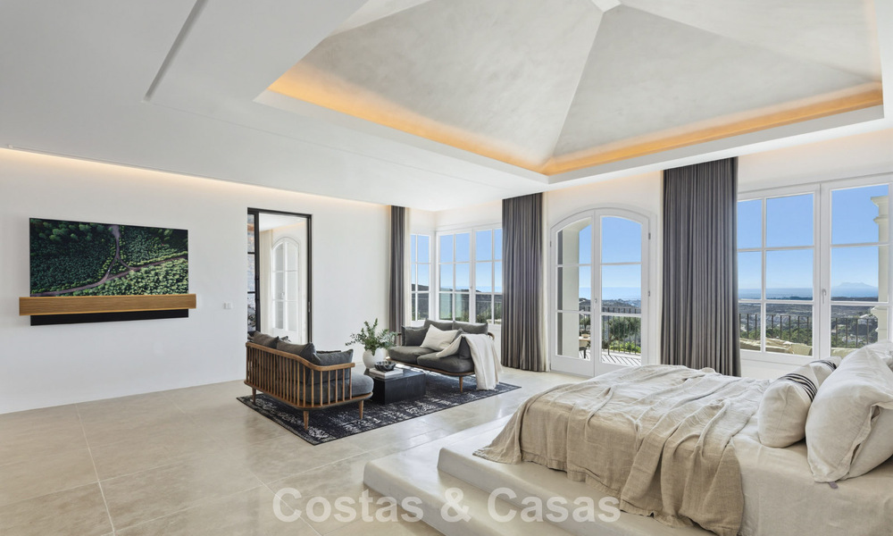 Villa de lujo mediterránea de arquitectura clásica en venta con vistas al mar en el Marbella Club Resort en Benahavís 790353