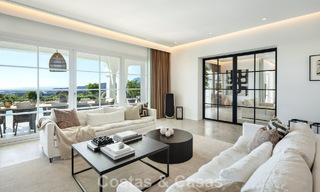 Villa de lujo mediterránea de arquitectura clásica en venta con vistas al mar en el Marbella Club Resort en Benahavís 790361 