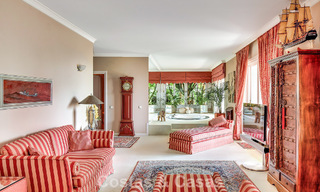 Majestuosa villa con arquitectura clásica en venta en la zona este de Marbella 790425 