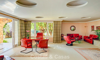 Majestuosa villa con arquitectura clásica en venta en la zona este de Marbella 790442 