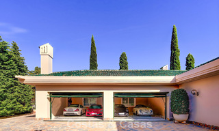 Majestuosa villa con arquitectura clásica en venta en la zona este de Marbella 790443 