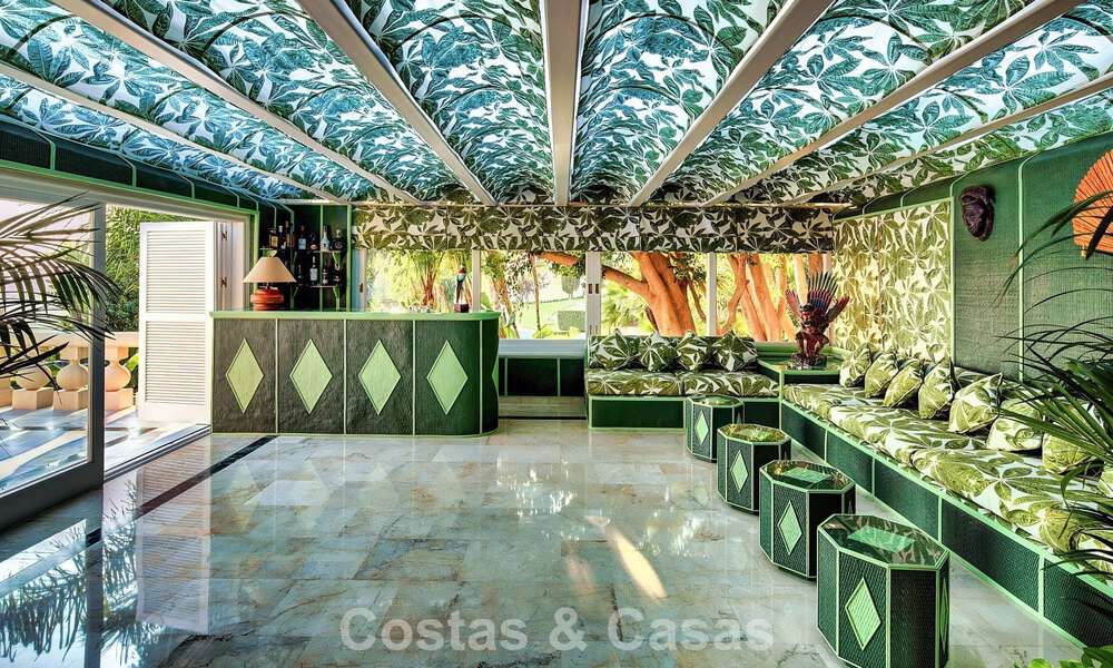 Majestuosa villa con arquitectura clásica en venta en la zona este de Marbella 790449