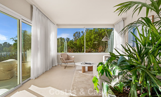 Apartamento dúplex renovado, listo para entrar a vivir, en venta con vistas a los campos de golf en La Quinta, Marbella - Benahavís 790493 