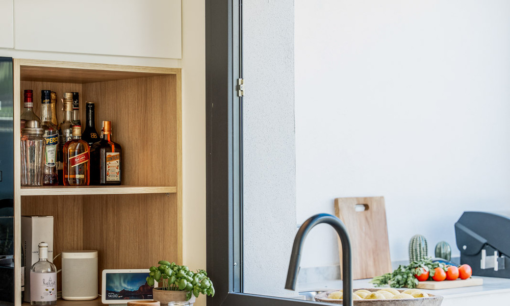 Villa de estilo mediterráneo moderno en venta a pocos minutos a pie de la playa y del centro de San Pedro, Marbella 790570