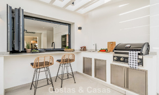 Villa de estilo mediterráneo moderno en venta a pocos minutos a pie de la playa y del centro de San Pedro, Marbella 790575 
