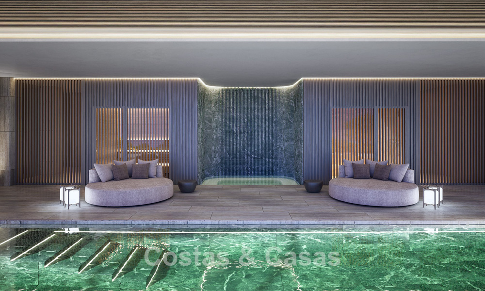 Nueva villa de diseño de alta gama en venta con vistas al mar en una urbanización cerrada en Sotogrande, Costa del Sol 790668