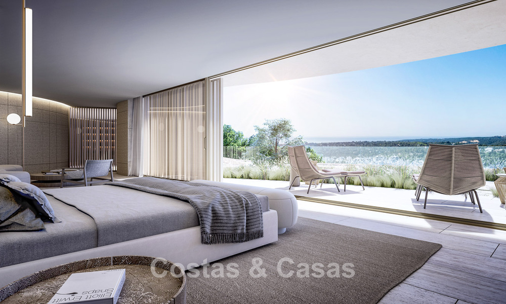Nueva villa de diseño de alta gama en venta con vistas al mar en una urbanización cerrada en Sotogrande, Costa del Sol 790689