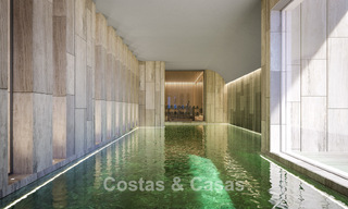 Villa de primera clase en venta con vistas al mar en un entorno cerrado y vigilado en Sotogrande, Costa del Sol 790718 