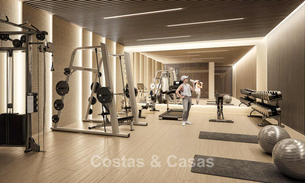 Villa de primera clase en venta con vistas al mar en un entorno cerrado y vigilado en Sotogrande, Costa del Sol 790731