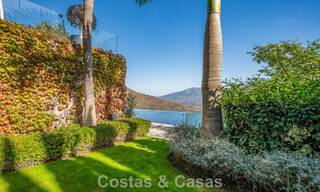 Villa de lujo contemporánea con vistas panorámicas a la montaña y al mar en venta en las colinas de Marbella Este 790959 