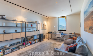 Villa de lujo contemporánea con vistas panorámicas a la montaña y al mar en venta en las colinas de Marbella Este 790968 