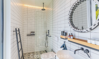 Villa de lujo contemporánea con vistas panorámicas a la montaña y al mar en venta en las colinas de Marbella Este 790994 