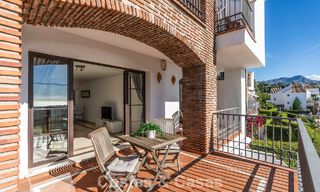 Apartamento mediterráneo con vistas al golf y al mar en venta en un resort de golf en las colinas de Marbella - Benahavís 790924 
