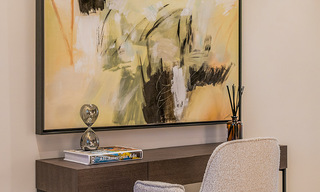 Amplio ático en venta con vista al mar en un icónico complejo, primera línea de playa entre Marbella y Estepona 790863 