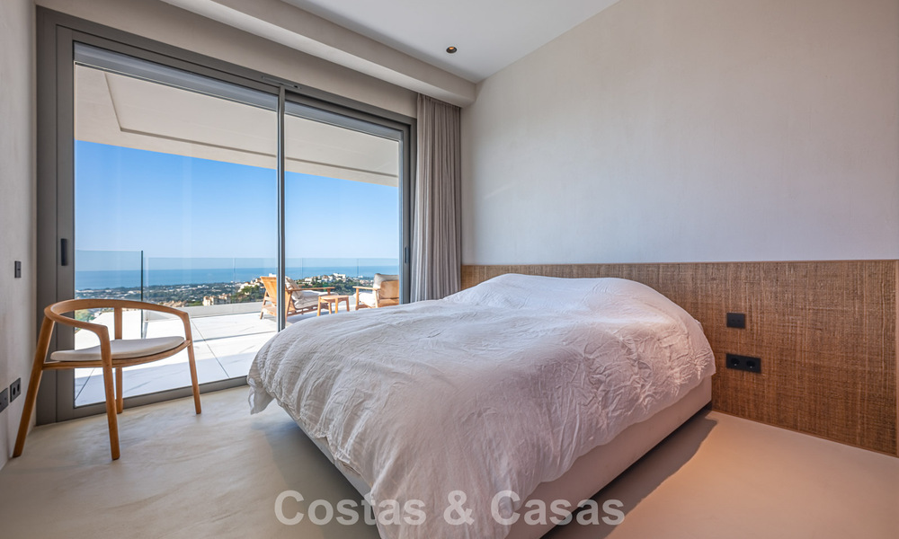 Apartamento moderno, luminoso y de lujo con vistas panorámicas al mar en venta en Benahavís - Marbella 791152
