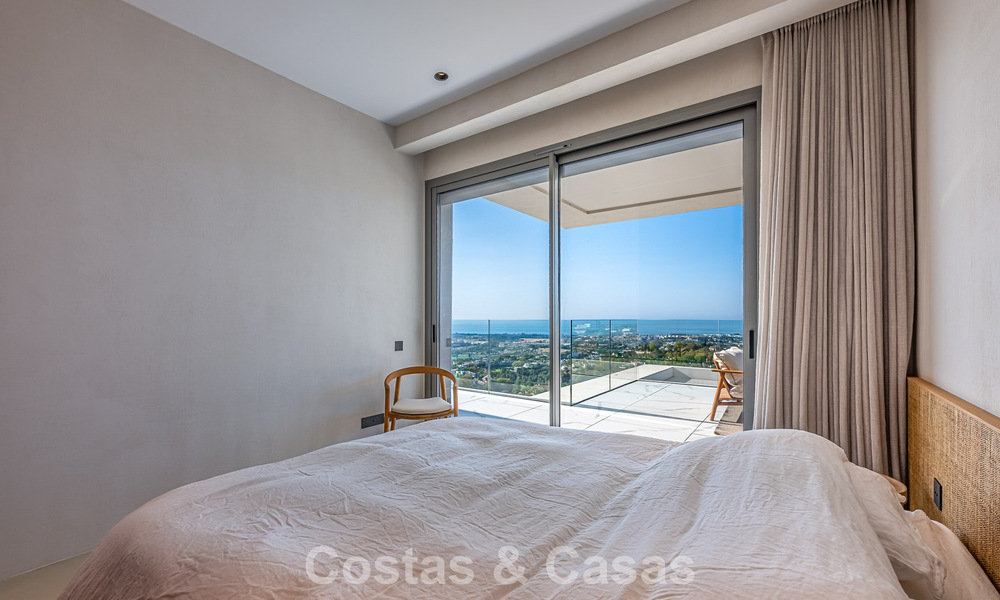 Apartamento moderno, luminoso y de lujo con vistas panorámicas al mar en venta en Benahavís - Marbella 791153