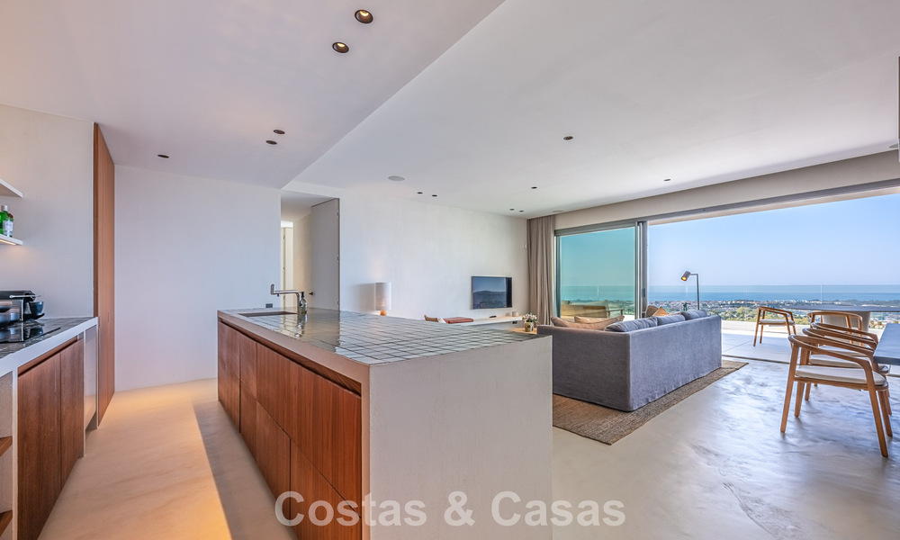 Apartamento moderno, luminoso y de lujo con vistas panorámicas al mar en venta en Benahavís - Marbella 791178