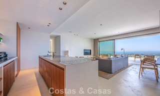 Apartamento moderno, luminoso y de lujo con vistas panorámicas al mar en venta en Benahavís - Marbella 791178 