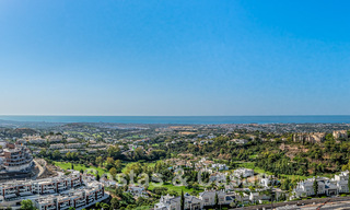 Apartamento moderno, luminoso y de lujo con vistas panorámicas al mar en venta en Benahavís - Marbella 791195 