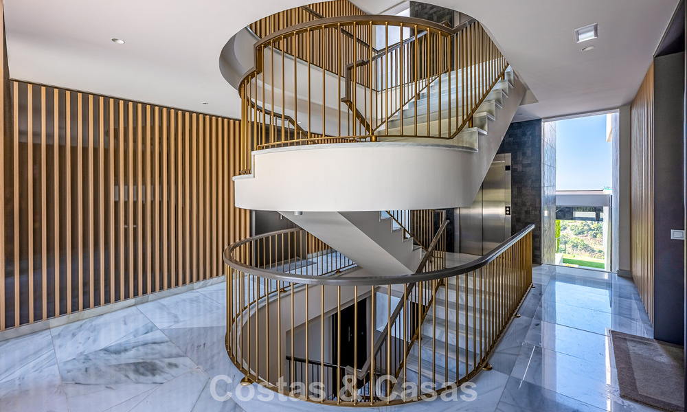 Apartamento moderno, luminoso y de lujo con vistas panorámicas al mar en venta en Benahavís - Marbella 791206