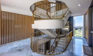 Apartamento moderno, luminoso y de lujo con vistas panorámicas al mar en venta en Benahavís - Marbella 791206 