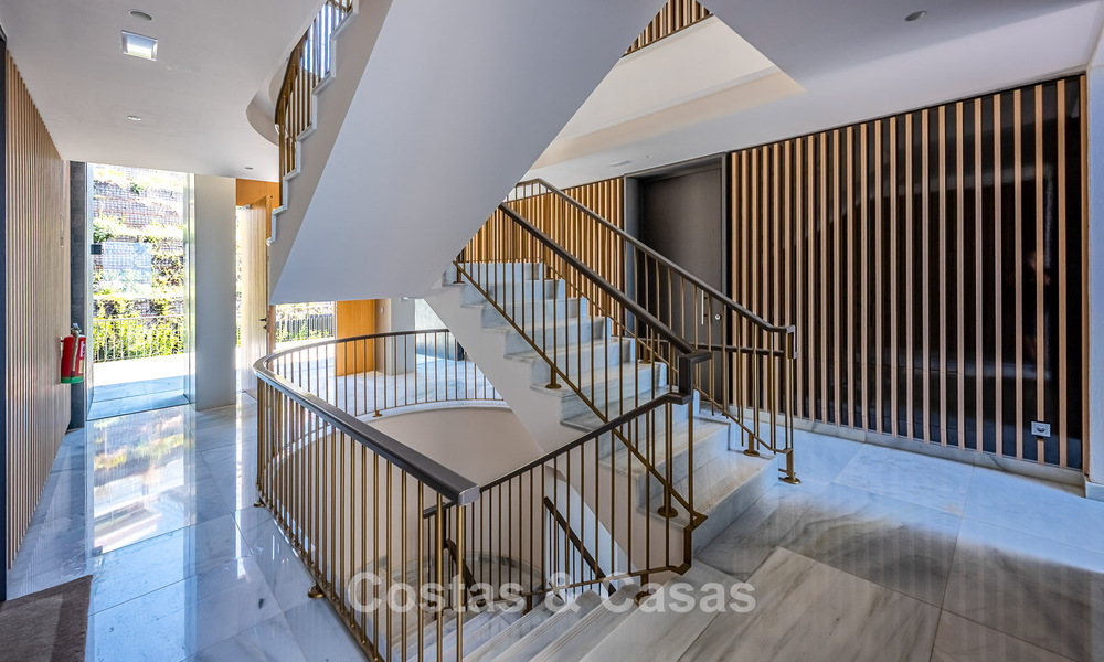 Apartamento moderno, luminoso y de lujo con vistas panorámicas al mar en venta en Benahavís - Marbella 791207