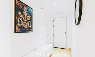 Apartamento con jardín y vistas al mar en venta en complejo cerrado en Marbella - Benahavís 791259 