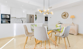 Apartamento con jardín y vistas al mar en venta en complejo cerrado en Marbella - Benahavís 791263 