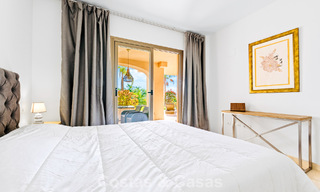 Apartamento con jardín y vistas al mar en venta en complejo cerrado en Marbella - Benahavís 791265 