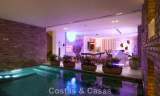 Villa de diseño vanguardista en venta con vistas panorámicas al mar, dentro de un prestigioso resort de golf, Marbella - Benahavís 791005 